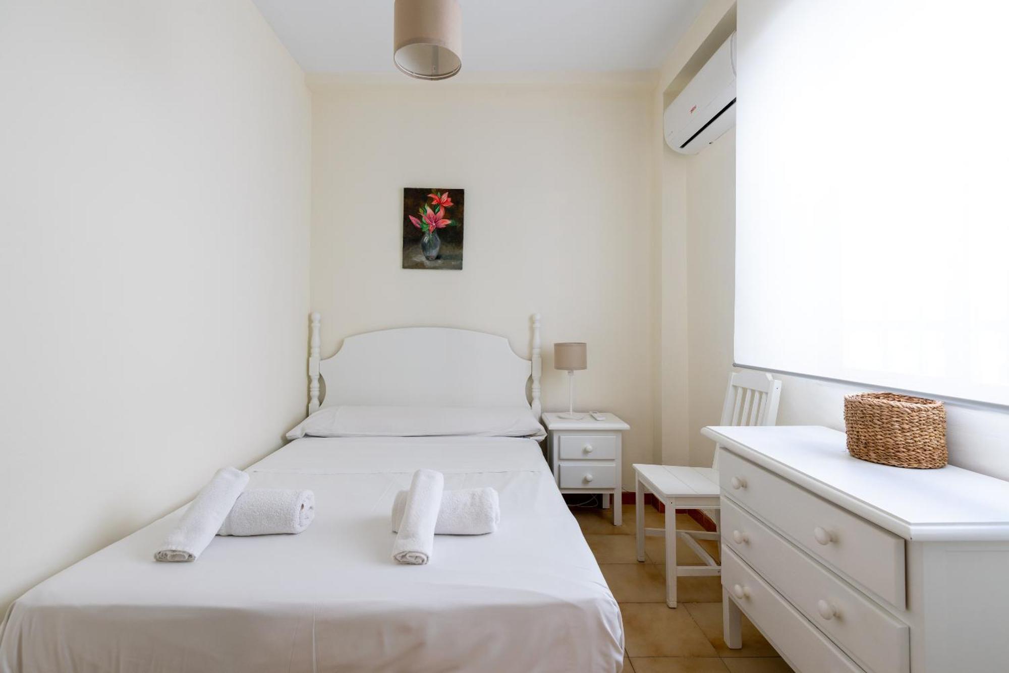 Apartamento Familiar Maria Auxiliadora Seville Exterior photo