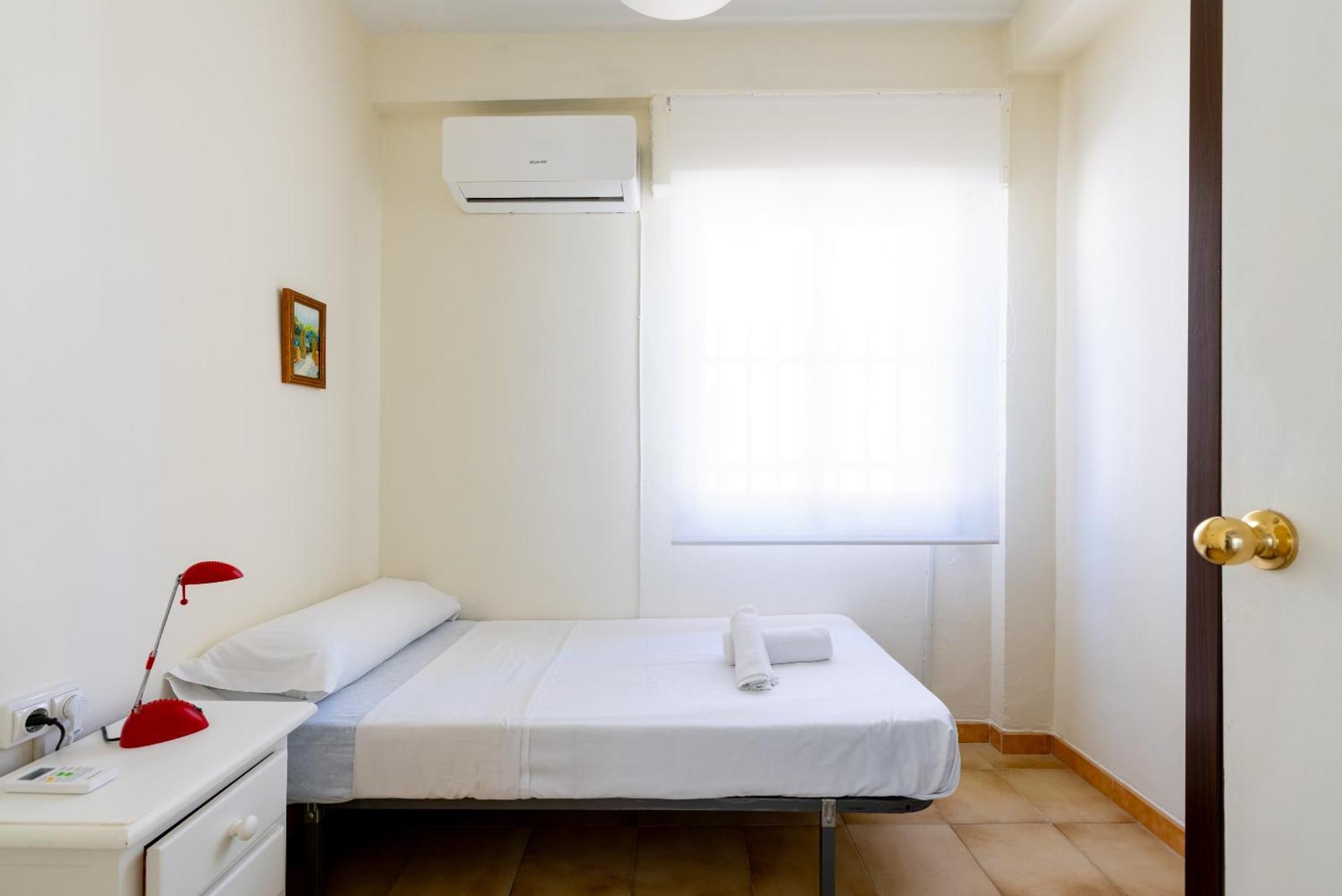 Apartamento Familiar Maria Auxiliadora Seville Exterior photo