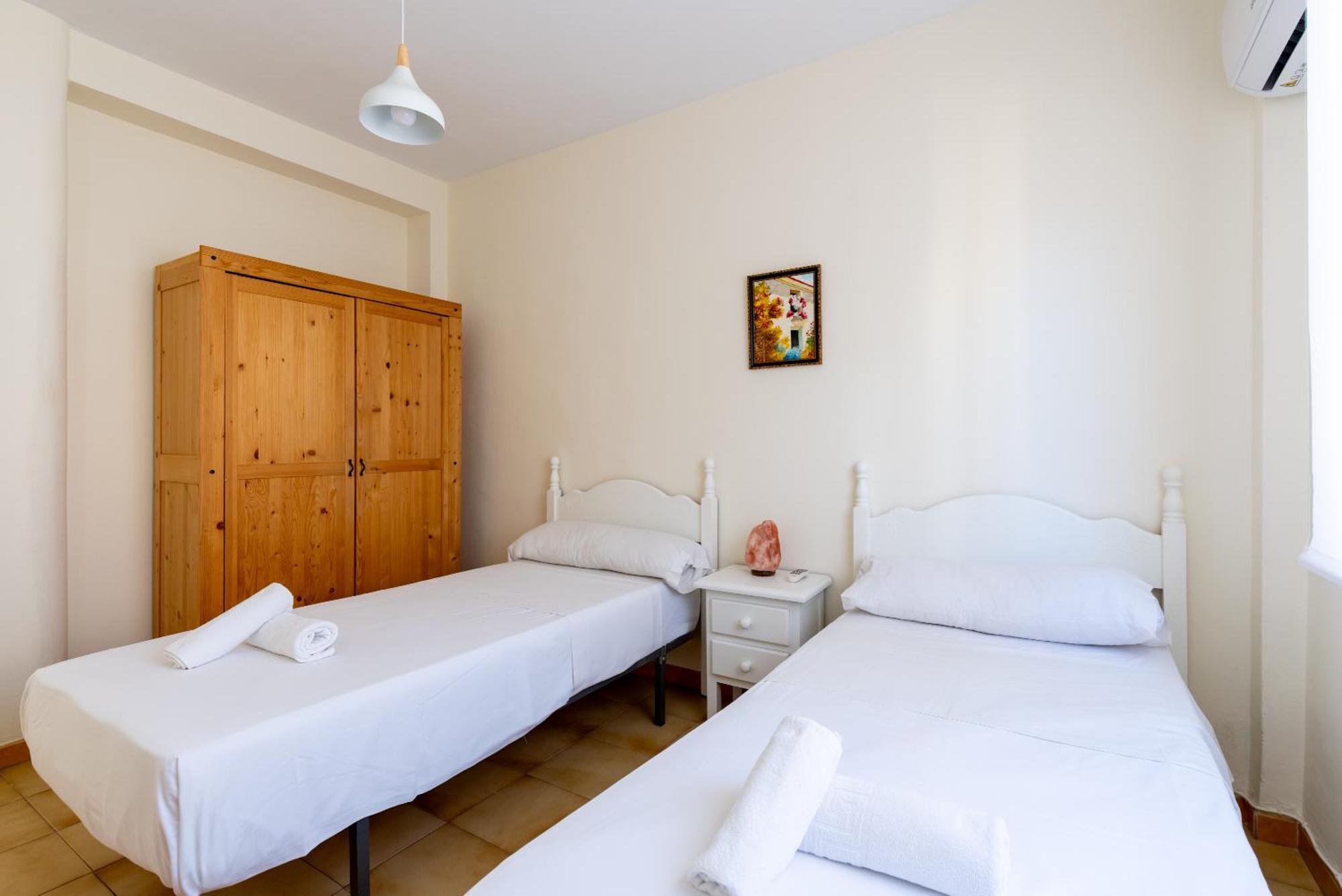 Apartamento Familiar Maria Auxiliadora Seville Exterior photo